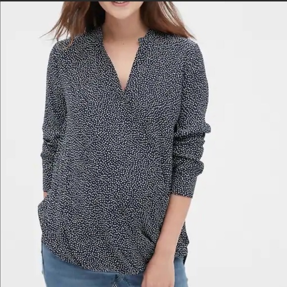 GAP Tops - Gap Maternity top navy blue dot long sleeve wrap S